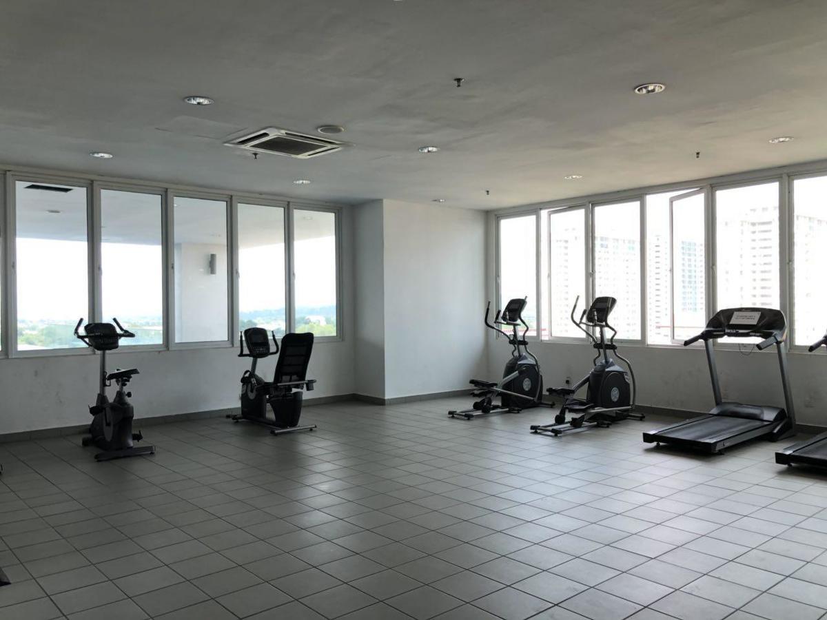 Yenni Duplex @ Decentrum, Kajang เซร์ดัง ภายนอก รูปภาพ